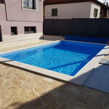 Sara * Zadar