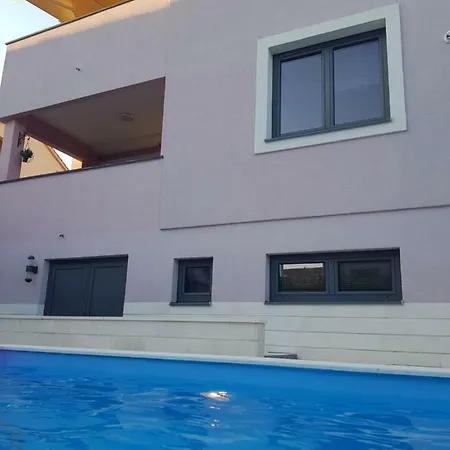 Apartment Sara Zadar